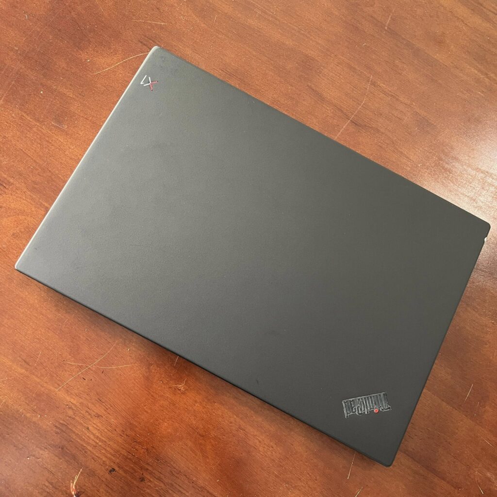https://laptopanhduong.vn/thinkpad-x1-gen-6-i5-8250u-ram-8gb-o-ssd-256gb/