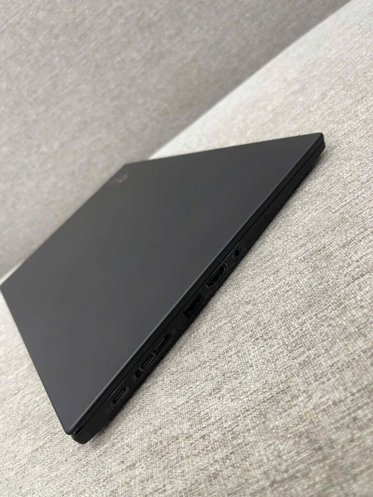 Thinkpad-X- carbon-gen-8-i7-3