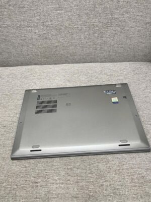Thinkpad-X1-carbon-gen-6-bac-4