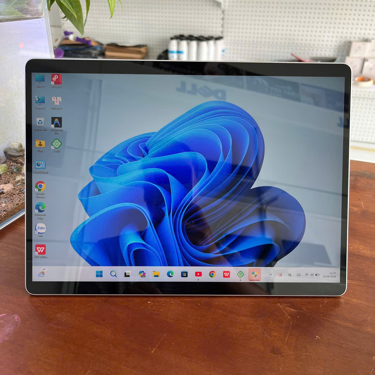 Surface Pro 9 i5-1245U, RAM 16GB, SSD 256GB kèm Phím US - Ảnh chính